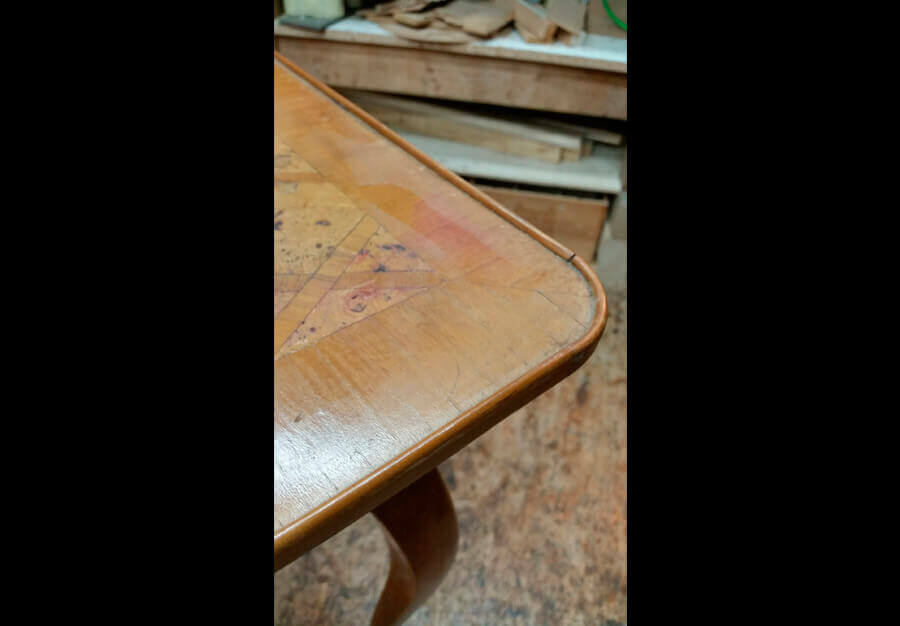 Petite table à cuvette en cerisier et marqueterie - Louis XV - Berne - au péché du mobilier