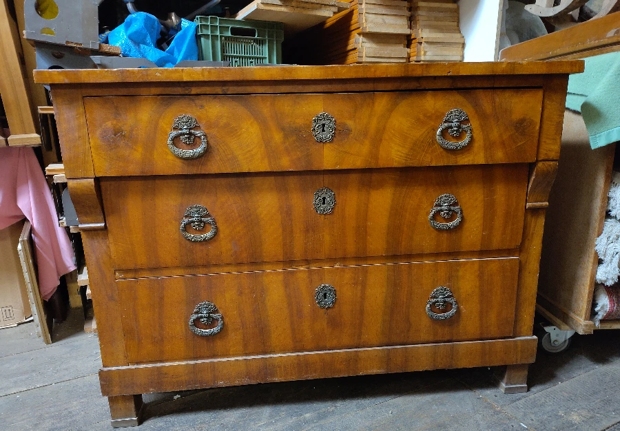 Commode en noyer plaqué - Empire - au péché du mobilier